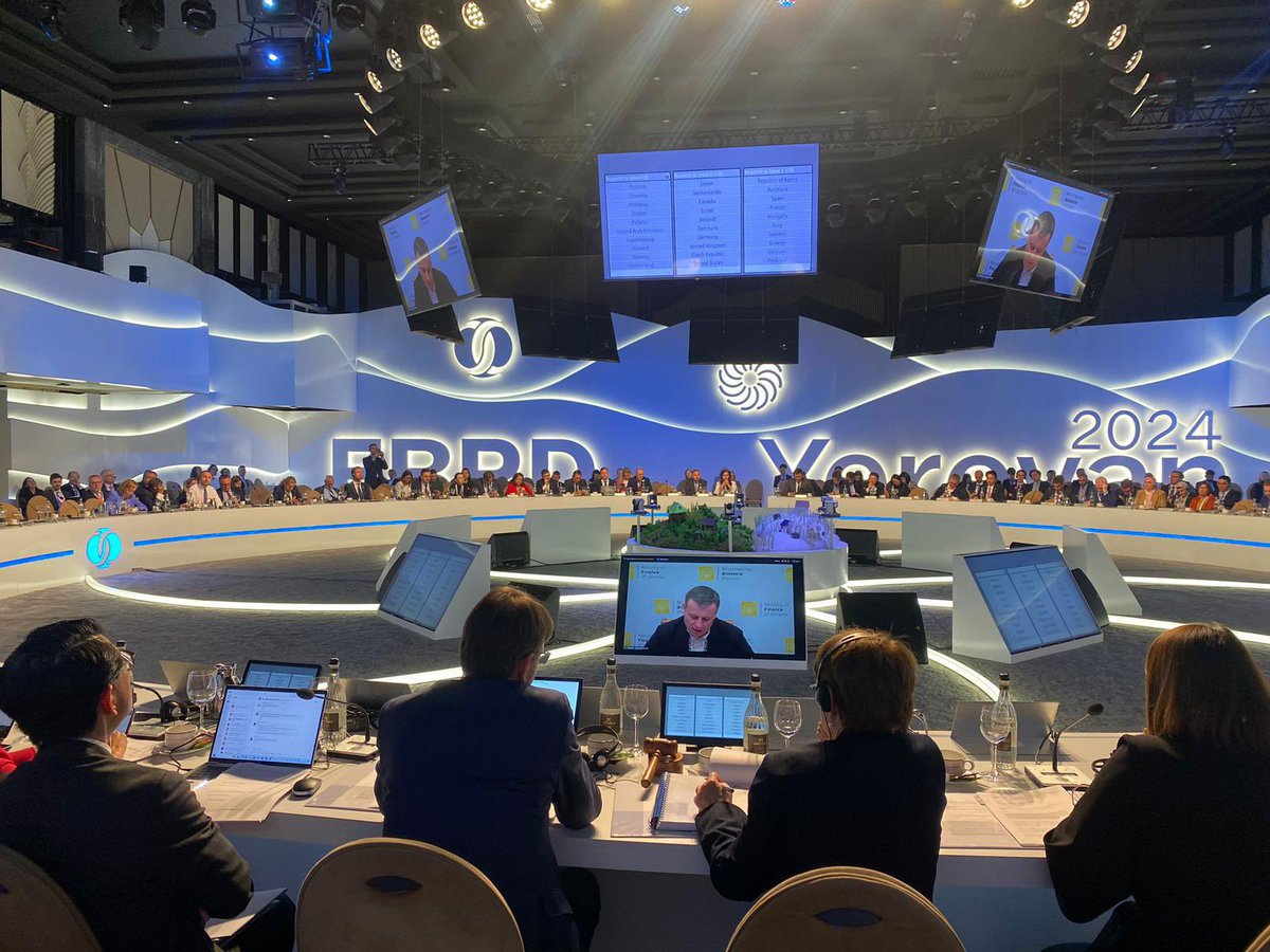 Very pleased to have attended @EBRD Annual Meeting in Yerevan 🇦🇲, a great opportunity to engage with key partners! 🇫🇷 reaffirms its commitment to 🇺🇦 through @EBRD 1) by contributing to the recent capital increase 2) by providing 250m€ of guarantees for the resilience of 🇺🇦 eco.