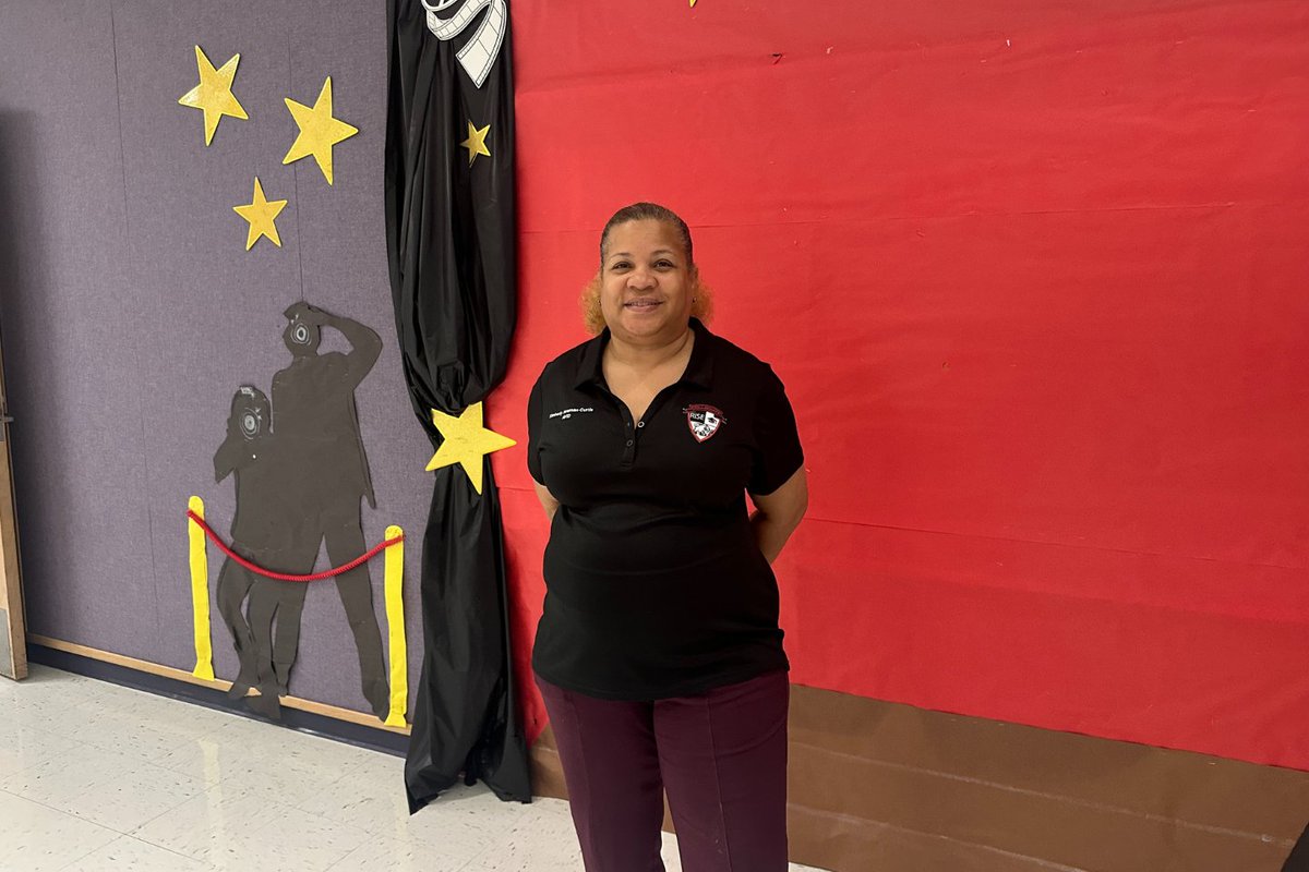 Cedar Hill ISD (@cedarhillisd) on Twitter photo <a href="/CHISDCP/">Collegiate Prep</a> AVID Teacher Kimberly Newman-Curtis acted quickly and heroically to potentially save a second grader's life last week. <a href="/geraldhudson/">Dr. Gerald B. Hudson</a> @drxavierlewis @lowetyesha @hawthornechief @t_graham14
ow.ly/JxNB50RPpnx <a href="/CHISDCP/">Collegiate Prep</a> AVID Teacher Kimberly Newman-Curtis acted quickly and heroically to potentially save a second grader's life last week. <a href="/geraldhudson/">Dr. Gerald B. Hudson</a> @drxavierlewis @lowetyesha @hawthornechief @t_graham14
ow.ly/JxNB50RPpnx