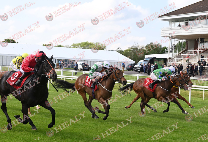 🐎 @corkracecourse 21-May-2024 Powerful Nation and @AndrewSlattery7 win for owners Kevin Sean Tommy Walsh Partnership and trainer Andy Slattery. (c)healyracing.ie