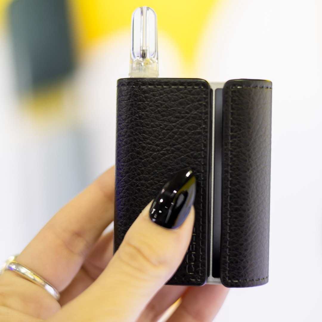 CCELLofficial's tweet photo. #FeelingFancy?  🕺💃
The Fino is packed full of fancy features to focus on (incredible battery life, 8 variable voltage settings, removable mini vape, etc.), but there's something to be said for simply feeling fancier. Anyone agree? https://t.co/vN7LAGLLo0