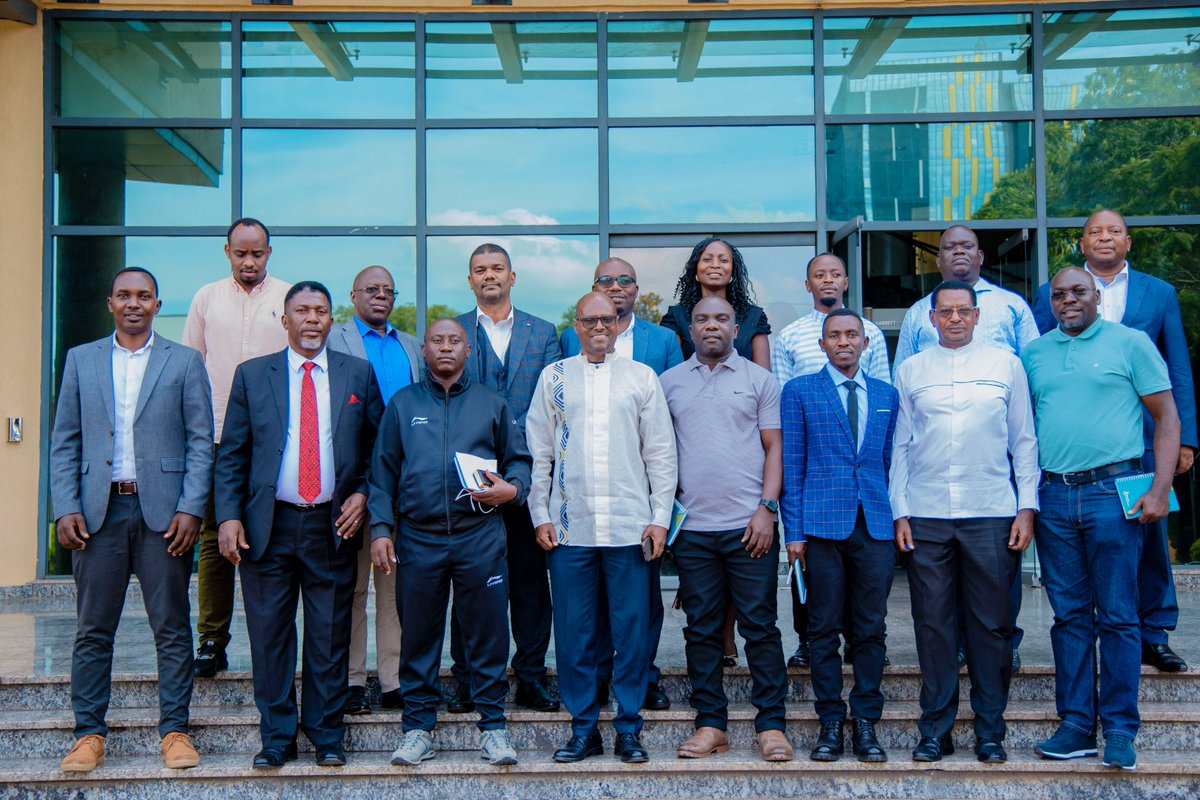 Today, the delegation from the Kampala Capital City Authority, Republic of Uganda, on a benchmarking visit to Rwanda, visited the City of Kigali. They gained valuable insights into waste management services, wetland management systems and the regulation of motorcycle taxis.