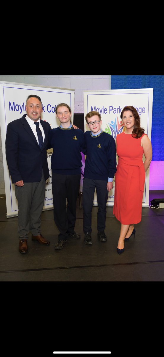 MoyleParkArt's tweet photo. A fantastic evening to celebrate a wonderful year of growth and fun! Thank you to all of our speakers, MCs 🎤, the @moylepark parents council, management team, Year Team, Marist Brothers and brilliant Students! 🏆 💙 #WEAREMARIST @StephenjcDoyle https://t.co/qcxTxh3xwq