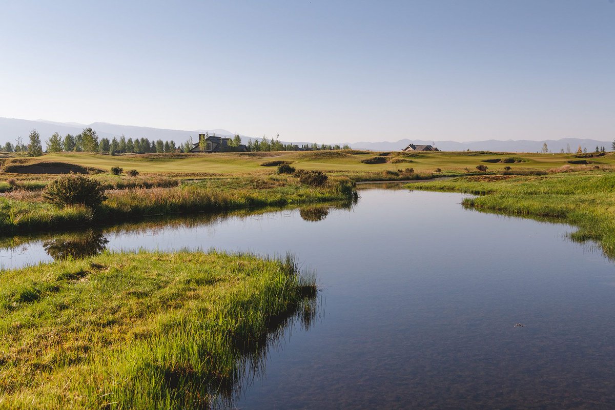 Tributary private golf community unveils renovations to @DavidMcLayKidd course
spikeongolfandtravel.com/tributary-unve…
@TheGolfClub @tolohgolfr @GolfNewsNet @SBJ @GolfTravelerJoe  @GolfWRX @AnnLiguori @GolfAficionado #tributarygolf #tetonmountains #davidmclaykidd #idaho #jacksonhole #golf