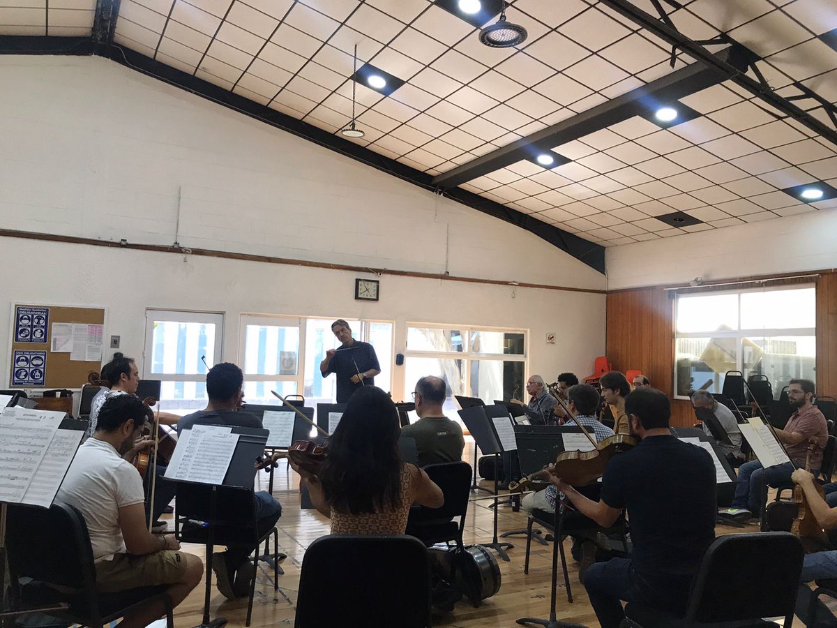 OCBA_MX's tweet photo. ‼️No te lo puedes perder‼️
Estamos preparándonos para ofrecerles un concierto inolvidable.
@jose_arean_dir, #DirectorHuésped
Cuarteto de Cuerdas de Bellas Artes, #SolistaInvitado
#Programa13
@MusicaINBA
📅Mayo 23, 20 h
📍#SalaPonce, @PalacioOficial
Taquillas del recinto🎟️ https://t.co/eU1n5iybOo