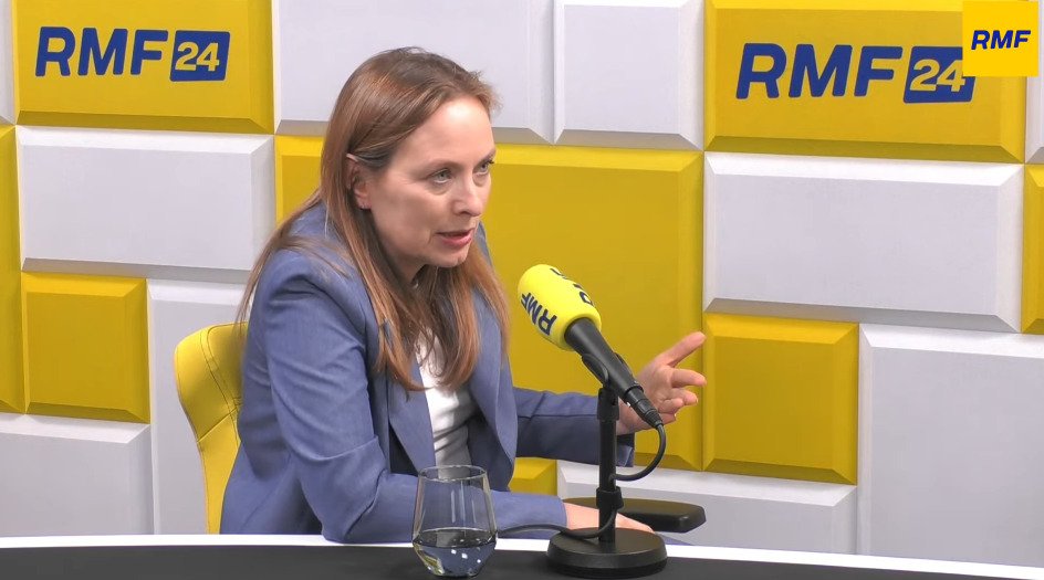 Minister @Kpelczynska w @Rozmowa_RMF: 💬 Z badań, które niedawno przeprowadziliśmy, wynika że ponad 80% Polaków wie, co to jest #KPO. To jest ogromna rozpoznawalność tego projektu. Natomiast prawie 80% uważa, że to jest ważne dla Polski, a 71% sądzi, że to jest projekt, który