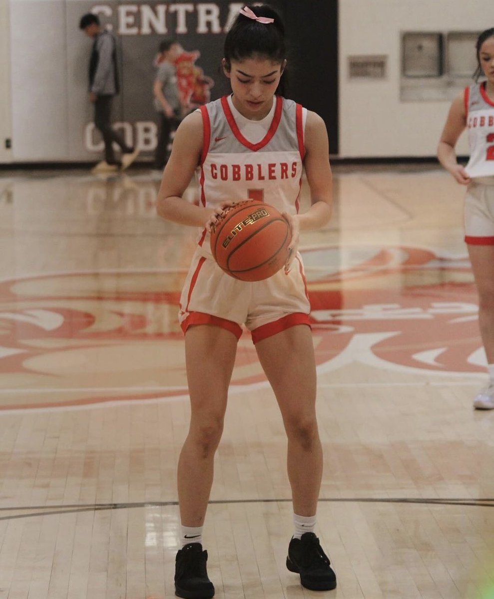 Lolo Carlow will sign her letter of intent to continue her education and basketball career at North Dakota State College of Science today at 3:30 PM located in the CHS activities lobby. This event is open to the public. Stop by if able as we recognize this young lady!