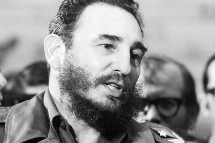 🇨🇺 La historia hoy en @RadioSSp 🇨🇺 👉 En 1963, Fidel recibe en Moscú el título de Doctor Honoris Causa en Ciencias Jurídicas de la Universidad Lomonosov, como parte de su primera visita a la Unión Soviética. #CubaVivenEnSuHistoria