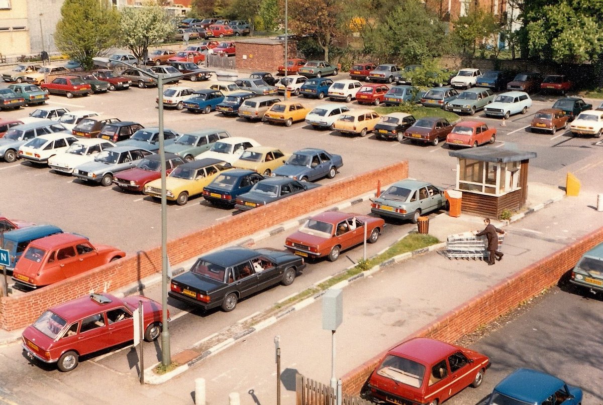 Time to use that zoom function as we whisk you back to Elmfield Road Car Park, Bromley, in the 80s, and ask you to choose a favourite to bring home. Don't forget to pay for your ticket at the booth before you leave, though... ❤️🛞