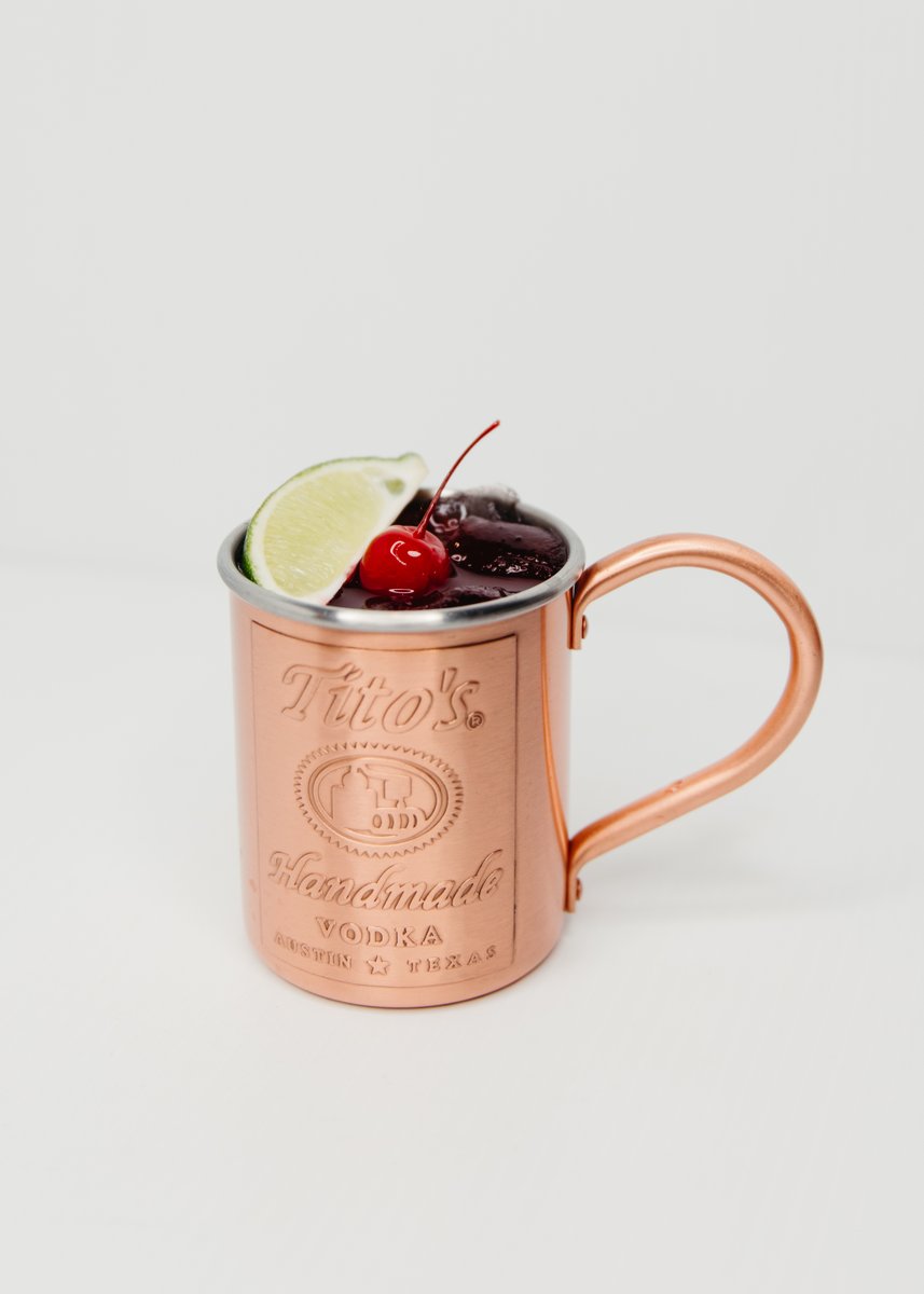 1/2 off the bar during happy hour is the perfect cherry on top for your Tuesday 🍒

#GetInHere to try our Cherry Limeade Mule made with Tito’s Vodka, premium ginger beer, cherry syrup, lime syrup ☀️