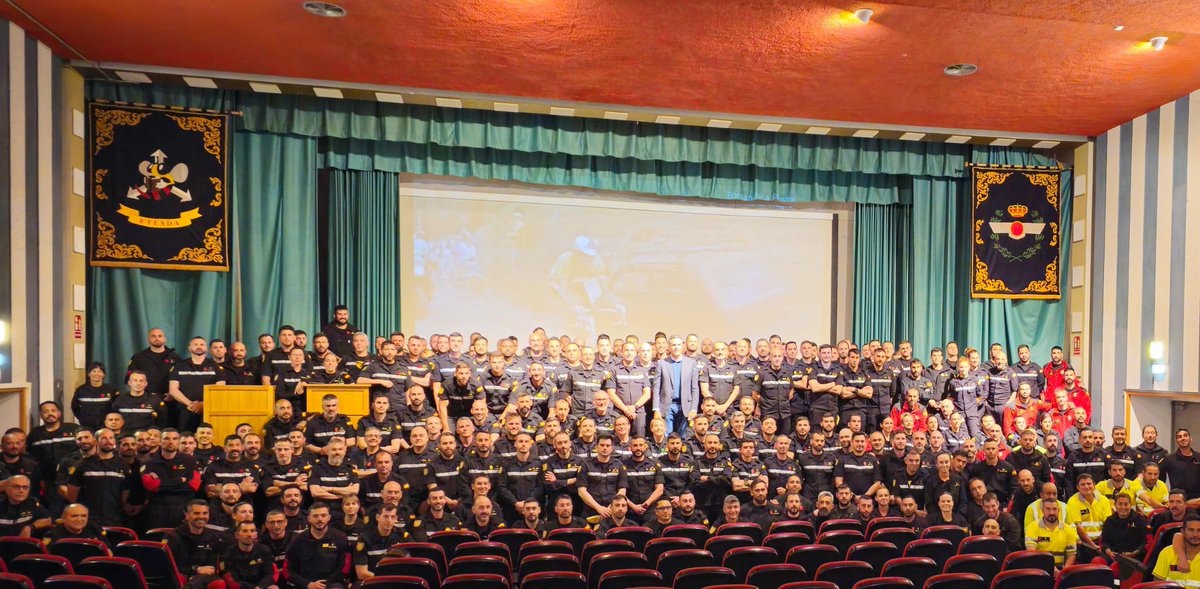 UMEgob's tweet image. &quot;No quieras tener los resultados en una semana, la condición física es un trabajo a largo tiempo&quot;

Consejos de Miguel Induráin, qué hoy ha visitado el #BIEM4 brindando la oportunidad de conocerle y compartir valores de su vida que le hicieron ser un grande del ciclismo🚴 mundial