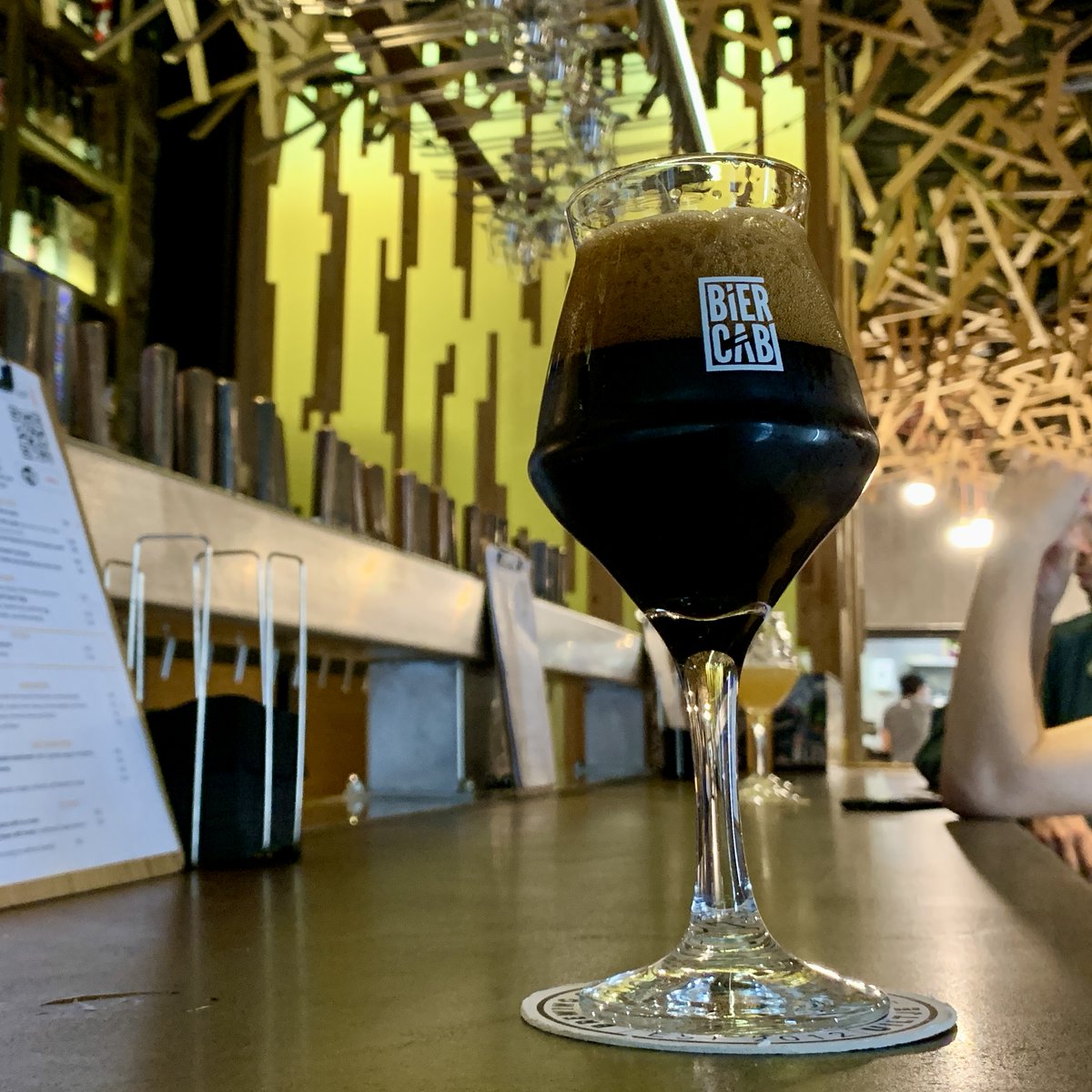 BierCaB's tweet photo. Mucho ojo a lo que hemos pinchado en nuestro #Tap4
Transient - Prince Of Barkness. Una descomunal Imperial Stout con vainilla, café y canela. envejecida en foeders de Maple Syrup Bourbon durante 18 meses. Esto es otro nivel... https://t.co/tJIMBiaqz9