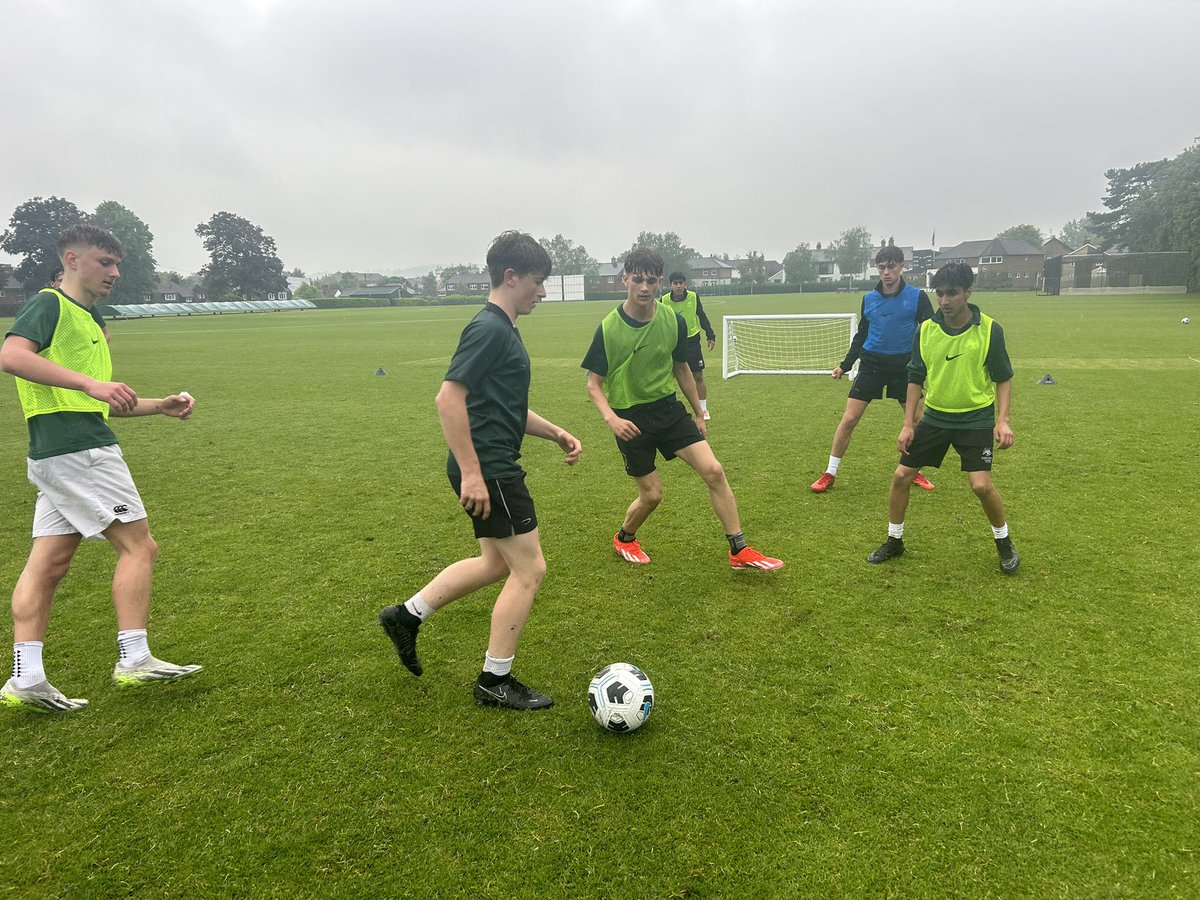 St John's Football Club (@sjsfc) on Twitter photo Our football scholars continuing the preparations this afternoon ahead of the new season, great work β½οΈ βοΈ π #Prepreseason @stjohnssport Our football scholars continuing the preparations this afternoon ahead of the new season, great work β½οΈ βοΈ π #Prepreseason @stjohnssport