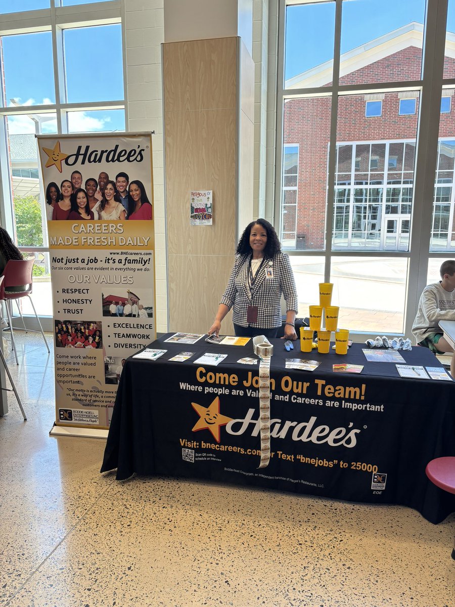 Thank you to Ms. Gwen from Hardee’s in Pittsboro for coming out today to recruit students for summer jobs!!!