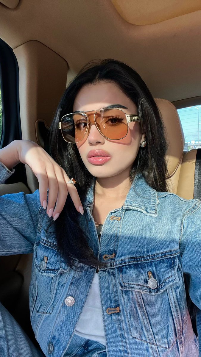 LizgeComertFans's tweet photo. New story from Lizge Cömert on IG 🦋💙
 #LizgeCömert https://t.co/dmN0jtEgmQ