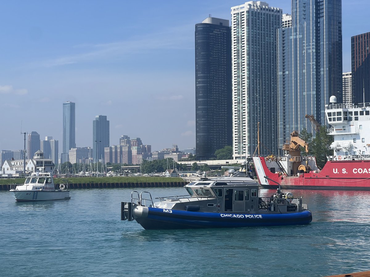 Chicago Police tweet media