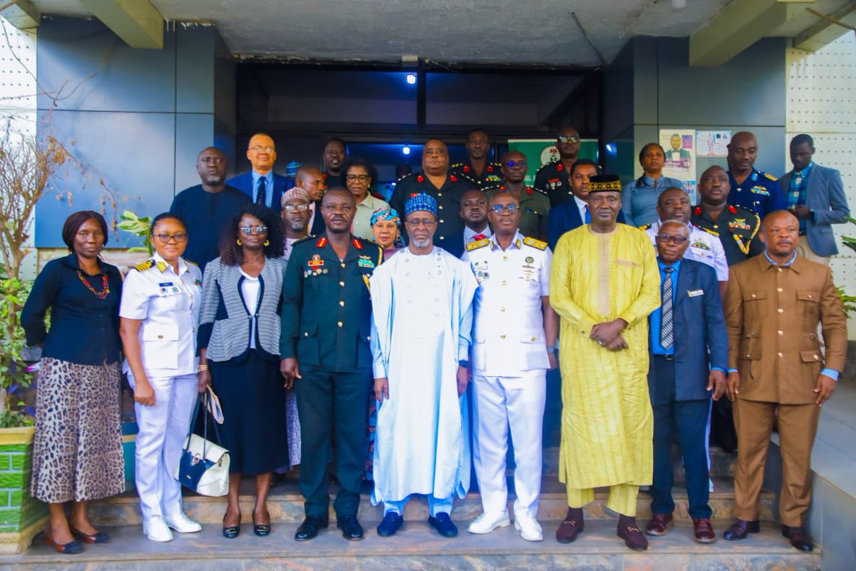 Today I received a delegation from the Ghana National College Defense Studies Course, 1/2023 to Nigeria who were in the Ministry to understand how Nigeria’s Ministry of Environment is tackling her environmental challenges. Security and Environment are interlinked. In some of our