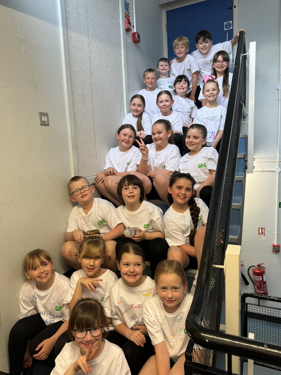 Backstage… we are ready to dance💃🏻🕺🏻@garntegprimary @DanceFestival
