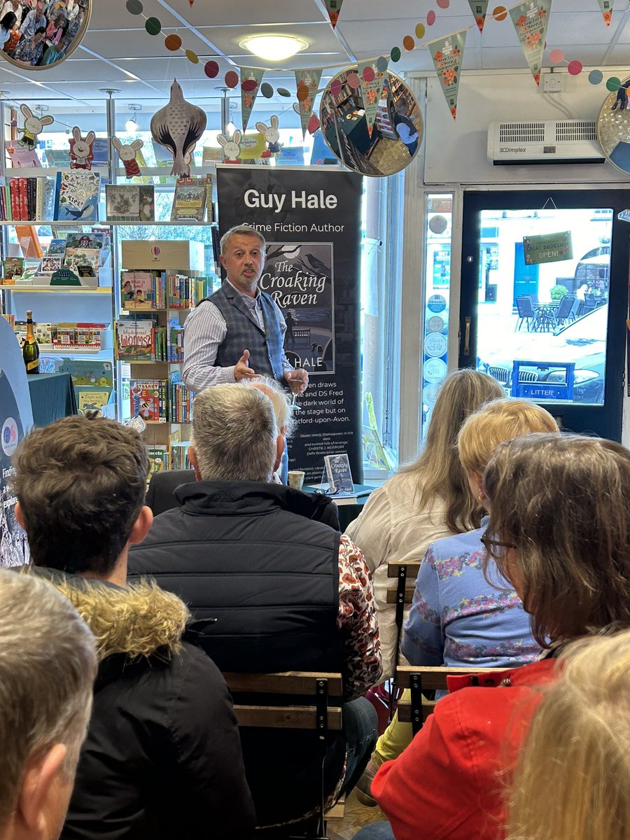 Tonight we’re lucky enough to be in the company of author Guy Hale for the launch of the paperback of #thecroakingraven #crimewriter #shakespeare #deathcomestostratfordinamorrisminorvan