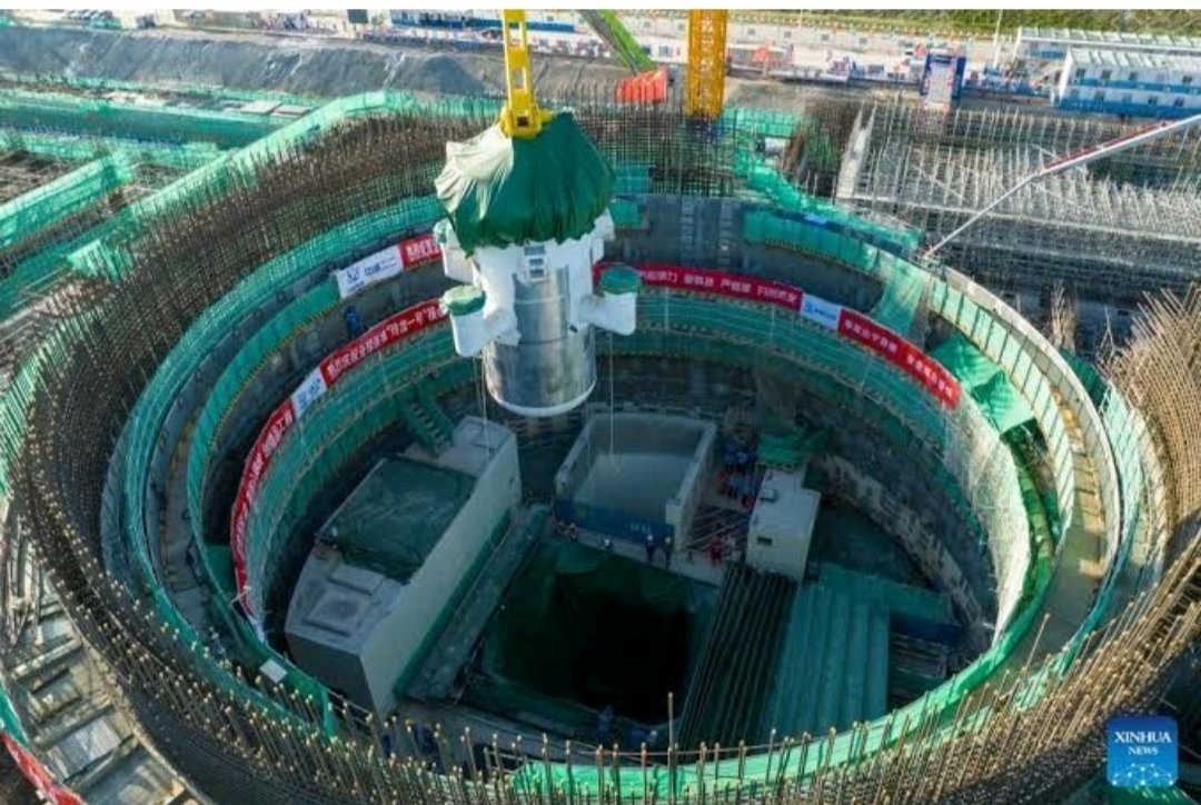Türkiye ve Çin arasında, nükleer enerji ve yenilenebilir enerji alanlarında Mutabakat Zaptı imzalandı.

Nükleer enerjide 2050 yılına kadar 20 bin megavatlık bir kurulu güce erişmek hedefleniyor.

Büyük santraller ve küçük modüler reaktörler ile de ilgili çalışmalar yürütülecek.