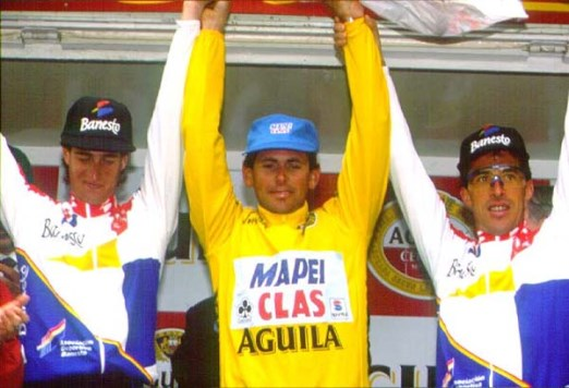 Na1chaca's tweet photo. Non-Sprinters with 5+ Stage Wins in a Single Grand Tour (since 1991):

6 - 🇨🇭Tony Rominger (1994 Vuelta)
5 - 🇸🇮Tadej Pogacar (2024 Giro)
5 - 🇺🇸Lance Armstrong (2004 Tour)
5 - 🇫🇷Laurent Jalabert (1995 Vuelta)

End of List. https://t.co/3bxSDurwFW