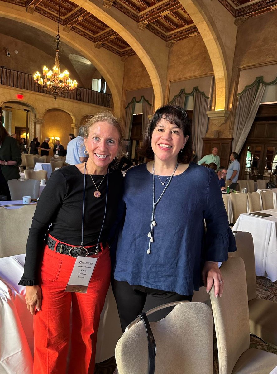 Apex Mills’ Molly Kremidas, Business Development , &amp; Clelia Parisi, Sr. Fabric &amp; Mrkt. Research Analyst connect w/the entire apparel supply chain @ Americas Apparel Producers Network (AAPN) pro: Americas Annual Conf. @ The Biltmore Hotel, Coral Gables, Fla to exchange ideas.