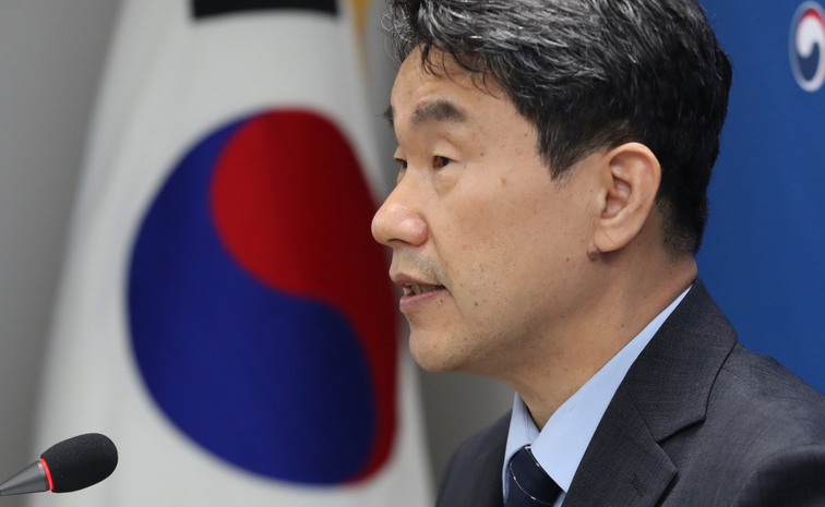 Education Minister Lee Ju-ho in an online meeting held Monday urged the presidents of 40 medical schools present to normalise the education process. #Nationalaffairs #Society #SouthKorea #TheKoreaHerald
asianews.network/s-korean-educa…