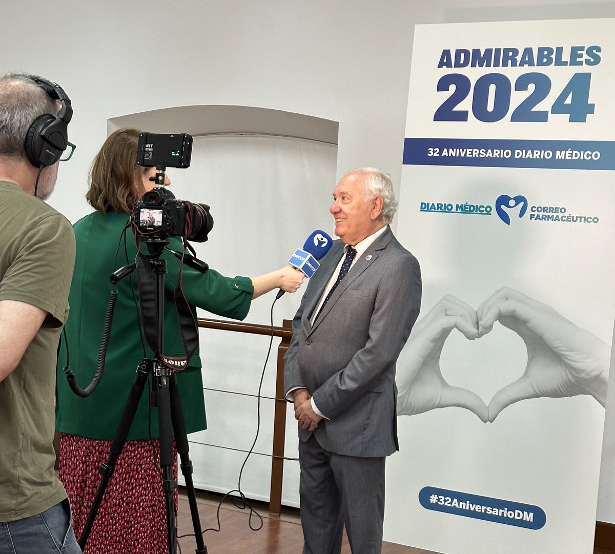 El presidente del Consejo General de Enfermería, Florentino Pérez Raya, asiste hoy al 32 aniversario de @diariomedico, donde tres enfermeras serán galardonadas en la gala de los Premios Admirables #32AniversarioDM