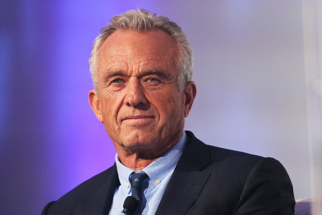 BREAKING: US Presidential candidate Robert F. Kennedy Jr announces he has bought shares of GameStop, $GME.