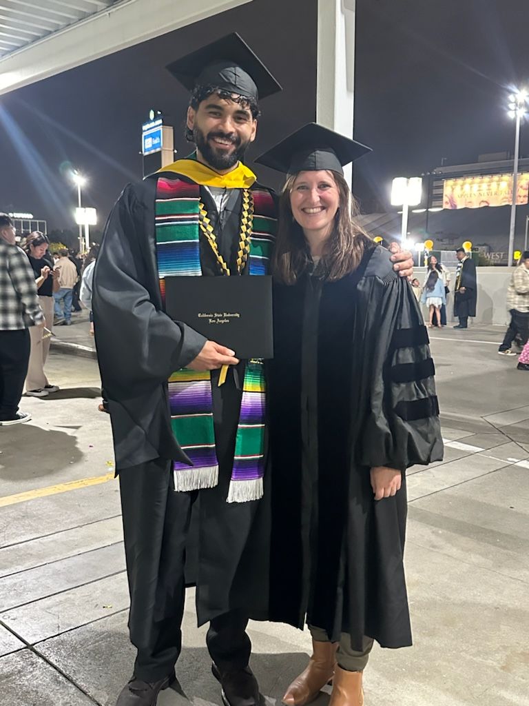 cscoffoni5's tweet image. My fav part of being a Prof.: attending commencement. Tearing up as the Dean asked for all the first gen students to stand up (90% of them) and hearing the pride of their friends&amp;amp; family attending. I was especially proud of @Eddie_Barragan_, so excited for what lies ahead of you!