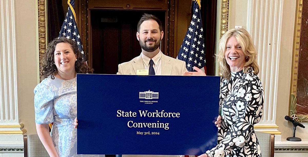 [NEWS] NCCCS Associate VP of Workforce Strategies attends State Workforce Day Convening at @WhiteHouse with @ncpublicschools and @ncworkforce 🙌➡️ Read more about their visit: nccommunitycolleges.edu/news/ncccs-ass…