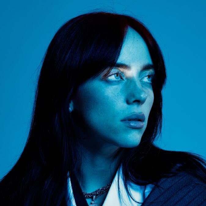 .@BillieEilish was asked why she said 'when can i hear the next one?' at the end of her new album in a new interview, and immediately signalled the camera to stop recording, before it time jumped until after she gave an explanation! 👀