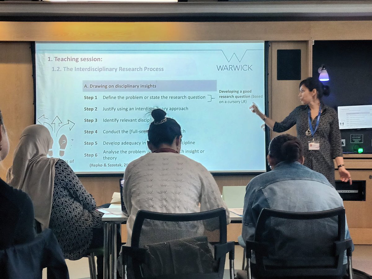 After a rewarding day hosting a <a href="/__BAAL/">BAAL: British Association for Applied Linguistics</a> R&amp;D workshop for PhD candidates and ECRs on #interdisciplinarity in Applied Linguistics Research organised by <a href="/Yvette_Wang1/">Yvette Wang</a> and myself. With thanks to our key note speakers: Prof Martyn Barret, <a href="/RichardSmithELT/">Richard Smith - legacy account</a> and Dr. Rachel Lewis