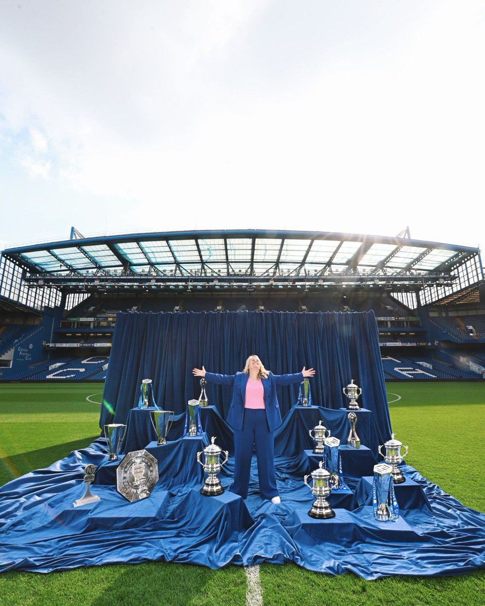 La etapa de Emma Hayes con el Chelsea ha llegado a su fin tras obtener 16 trofeos en 12 años… Próxima parada: guiar a las vecinas del norte, la poderosa Selección Femenina de Estados Unidos 🔥😮‍💨😮‍💨 #ChelseaFCW #USWNT