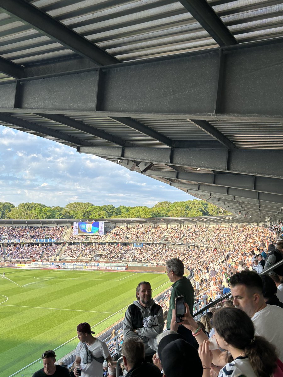 metteQuitte's tweet photo. #sldk #KSDH https://t.co/51Z6002y0J