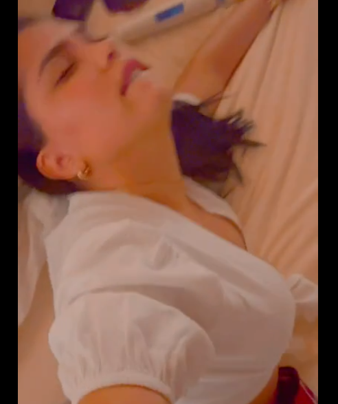 sensualPOV's tweet photo. @pigs_and_cows @RyanGarcia Lol bullshit. Unless she married into it?

She's does OF. https://t.co/ugRMSQq4Oa