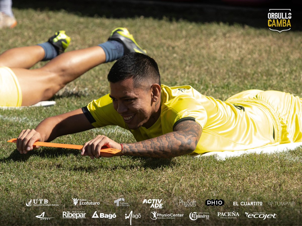 Real_Santa_Cruz's tweet photo. La alegria de entrenar en casa 😃 https://t.co/fQFlNGXavz