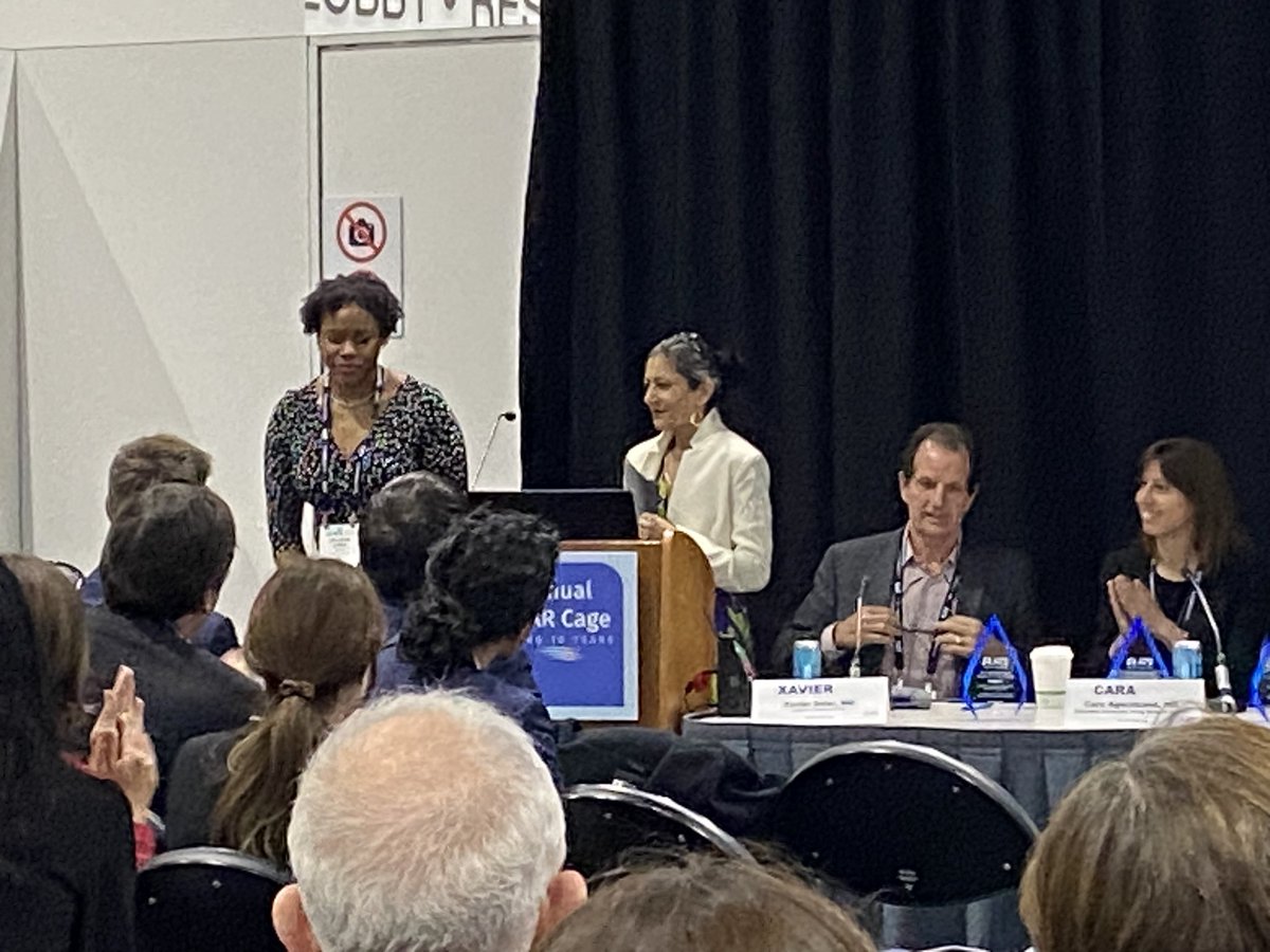 Maryl Kreider MD MSCE (@marylpennpulm) on Twitter photo So incredibly proud of #EnoEssien. Recent alumni and winner of ATS Bear Cage 2024 for her nanoparticles for ARDS therapy. Such impressive work and such an impressive woman. Keep an eye on her - she is going to go far! <a href="/PennPulmonary/">PennPulmonaryFellowship</a> #ATS2024 <a href="/atscommunity/">American Thoracic Society (ATS)</a> So incredibly proud of #EnoEssien. Recent alumni and winner of ATS Bear Cage 2024 for her nanoparticles for ARDS therapy. Such impressive work and such an impressive woman. Keep an eye on her - she is going to go far! <a href="/PennPulmonary/">PennPulmonaryFellowship</a> #ATS2024 <a href="/atscommunity/">American Thoracic Society (ATS)</a>