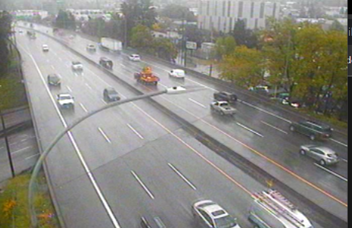 ⚠#BCHwy1 westbound vehicle stall west of 1st Ave blocking the left lane. Crews on scene, use caution. #Burnaby #Vancouver