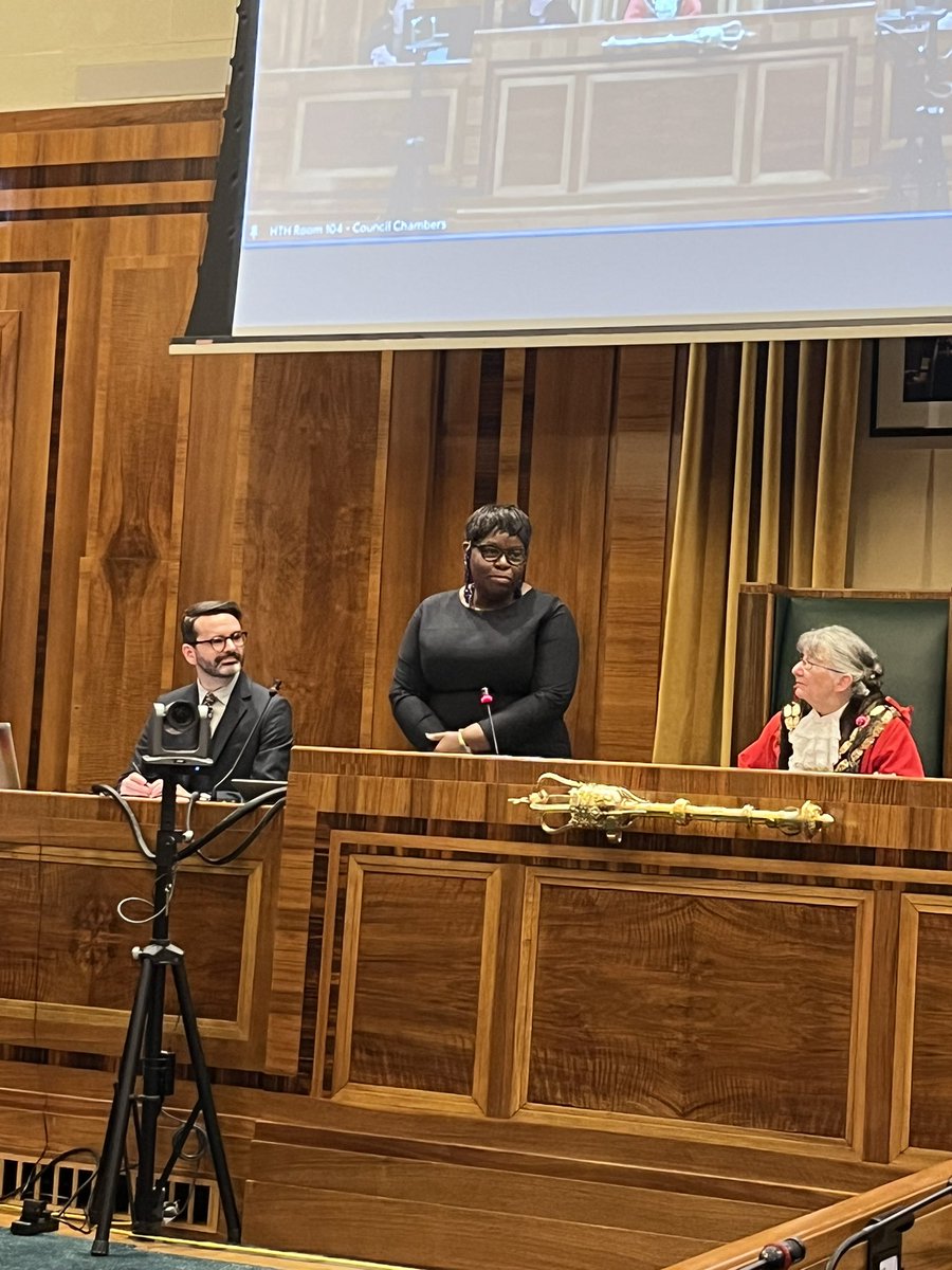 Such a privilege to attend the extraordinary full council meeting to agree the appointment of Dawn Carter McDonald as Chief Executive of @hackneycouncil this evening. From Hackney and a real champion for Hackney, looking forward to working with her.