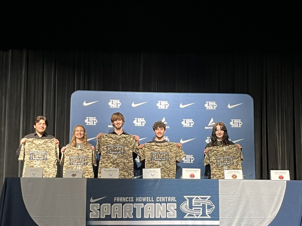 Harris_Mgmt's tweet photo. Congrats to the #FHCClassOf2024 who will be entering the United States Military after graduation!!!   Stay tuned for some shots from our 7th Annual “Commitment to our Country” signing celebration!! https://t.co/dtmZqrSOF7