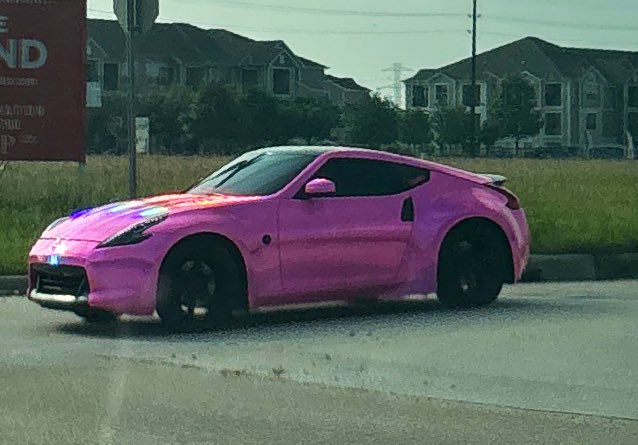 saw my dream car today 😍😍 #370z #pink