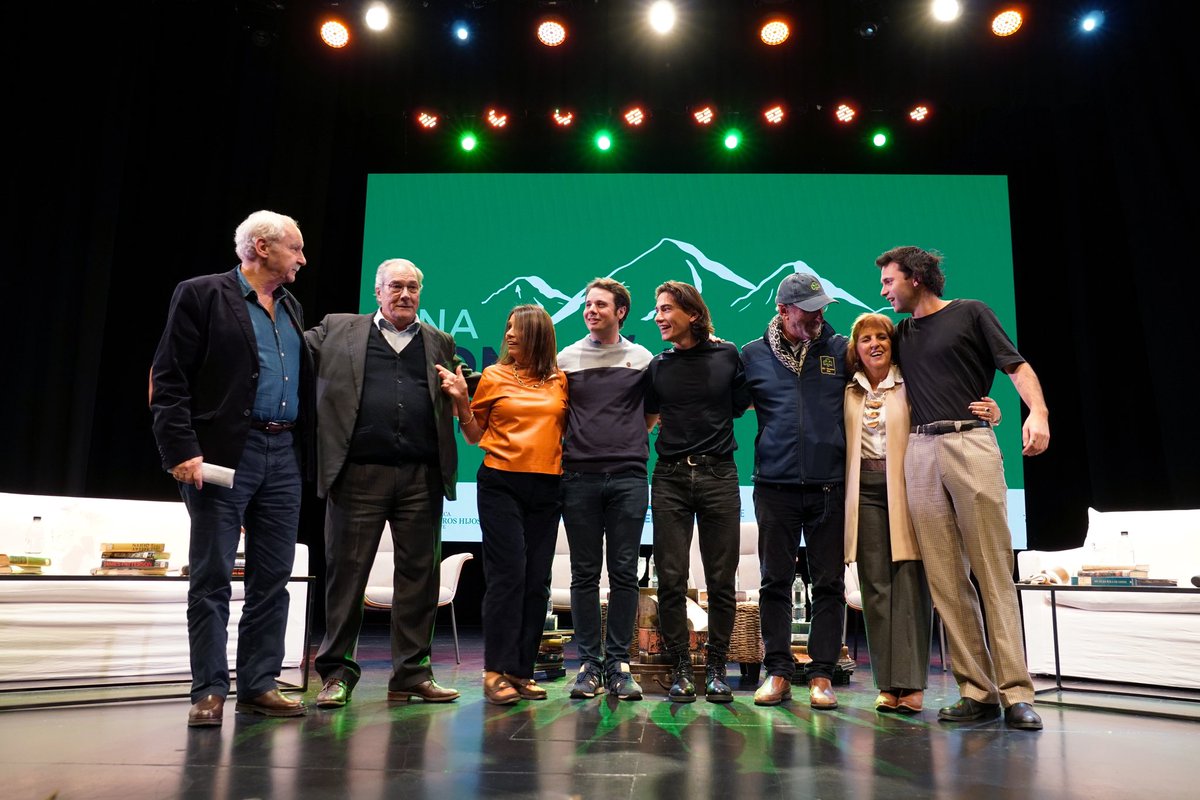 Biblioteca Nuestros Hijos tweet media