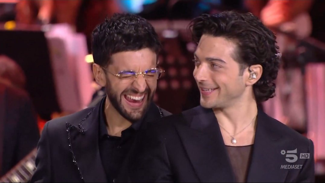 thess_efi's tweet photo. Ignazio 😎😘💁🏻‍♂️
 Piero 🤣🤣
 Gianluca 😄
#TuttiPerUno https://t.co/eglgolFKUS