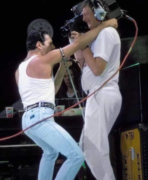 This EPIC moment of Freddie Mercury and the BBC cameraman at Live Aid, 1985