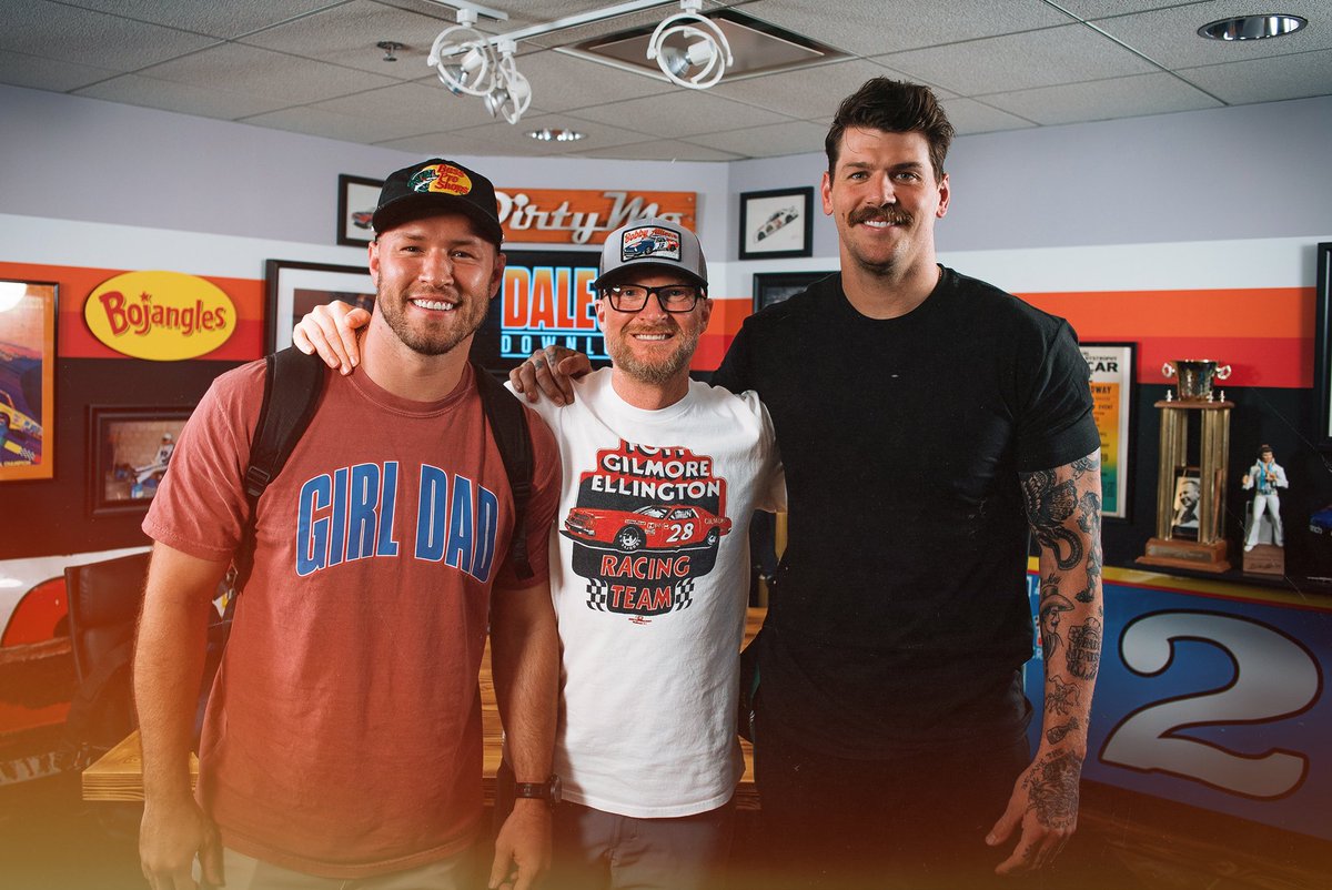 Taylor Lewan tweet media