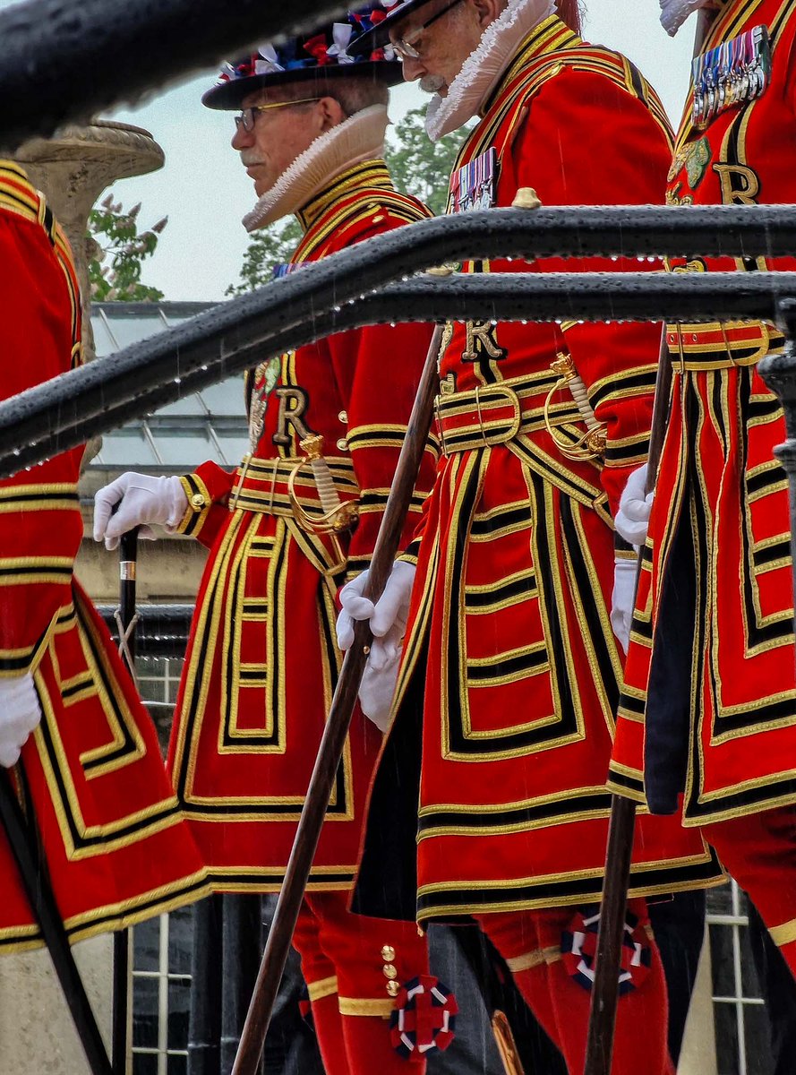 I was invited to #BuckinghamPalace today for the Royal Garden Party. It was raining but the privilege of taking high tea in the gardens was out of this world #happy #photographs #photographerlife Unfortunately I didn't get a glimpse of the Royal family.