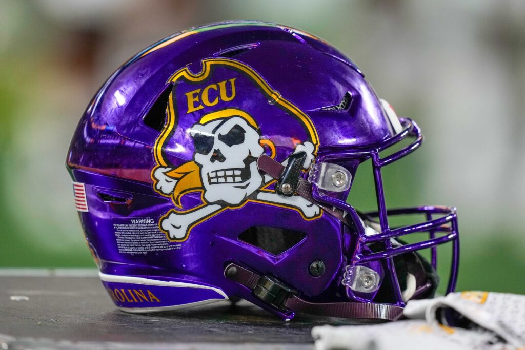 Thanks too <a href="/Coach__Roy_Tesh/">Roy Tesh</a> and <a href="/ECUPiratesFB/">ECU Football</a> for stopping by and watching Spring Ball Practice today!