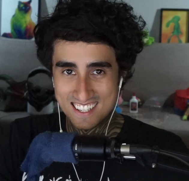 savejoui's tweet photo. tem '-' nos olho do felps https://t.co/ptihQxP1vj