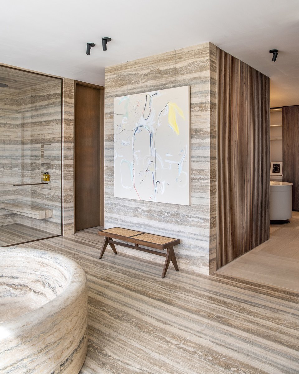 1055 Stradella. Bel Air, Los Angeles. Designed by
Dieter Vander Velpen Architects.