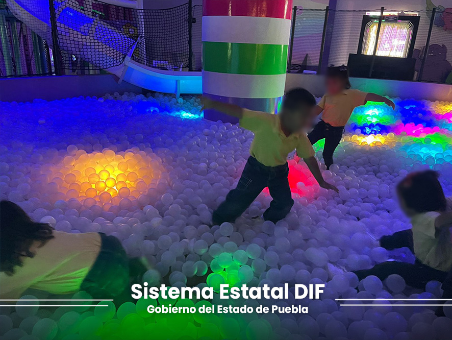 DIFGobPue's tweet photo. 😀 ¡Diversión y aprendizaje en un solo lugar!

🛝 Esta tarde, 14 pequeñas y pequeños bajo nuestro cuidado en Casa de la Niñez Poblana disfrutaron de actividades lúdicas y recreativas en #TheMins.

🤸‍♂️ Agradecemos a la empresa por abrirnos las puertas, para esta grata experiencia. https://t.co/WB1uSzbF4C